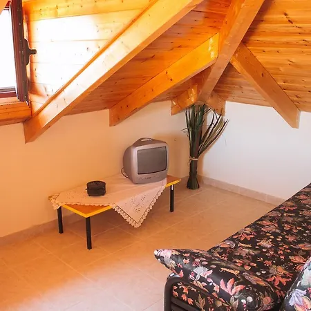 Vilatsouri House * Katastarion